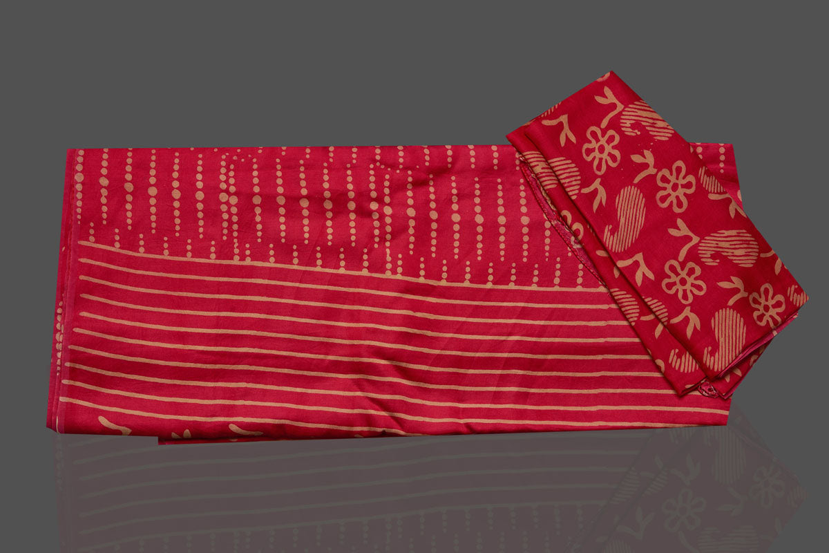 Buy gorgeous red printed modal silk sari online in USA. Make your presence felt on special occasions in beautiful embroidered sarees, handwoven sarees, pure silk sarees, tussar sarees from Pure Elegance Indian saree store in USA.-blouse
