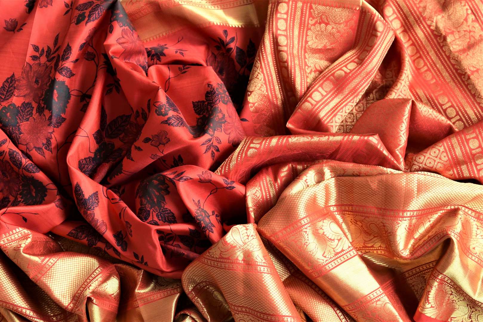 Buy beautiful red Gadhwal silk printed saree online in USA with golden zari border. Look attractive on special occasions in the beautiful silk sarees, designer saris, embroidered sarees, handwoven saris from Pure Elegance Indian fashion store in USA.-back