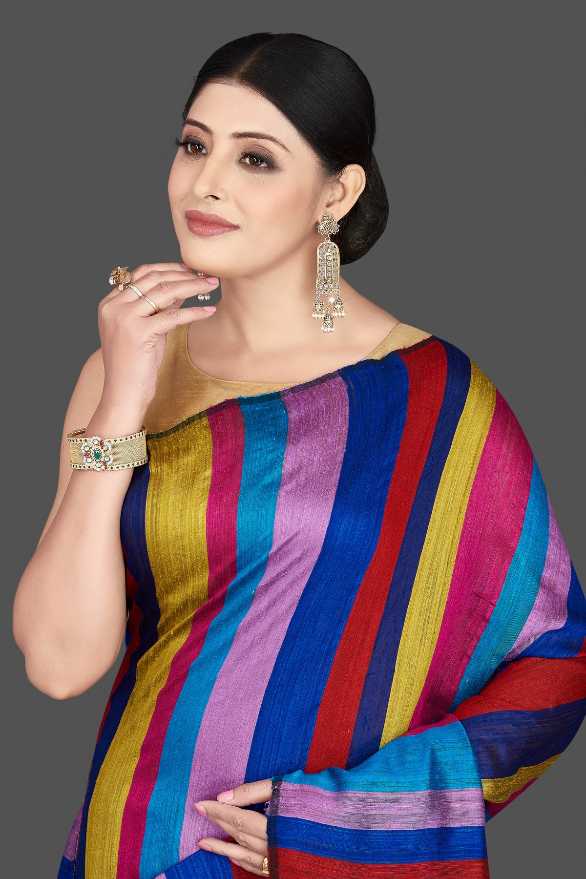 Shop stunning multicolor stripes matka silk sari online in USA. Be the center of attraction at weddings and special occasions in exquisite designer sarees, handwoven silk sarees, embroidered sarees, pure silk sarees from Pure Elegance Indian fashion store in USA.-closeup