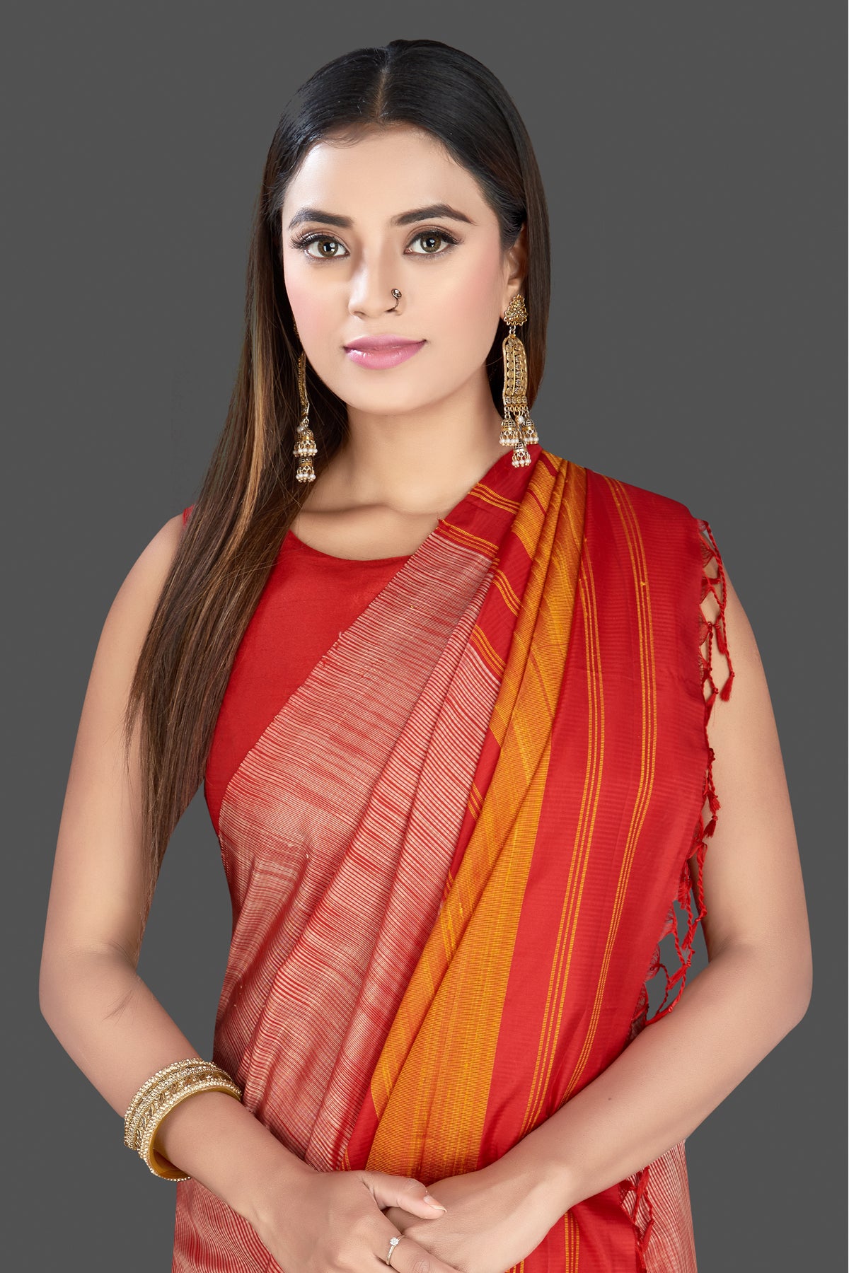 Shop stunning pink silk saree online in USA with mustard and red pallu. Look traditional on special occasions and weddings in gorgeous silk sarees, Kanjivaram sarees, south silk sarees, handloom silk sarees from Pure Elegance Indian saree store in USA.-closeup