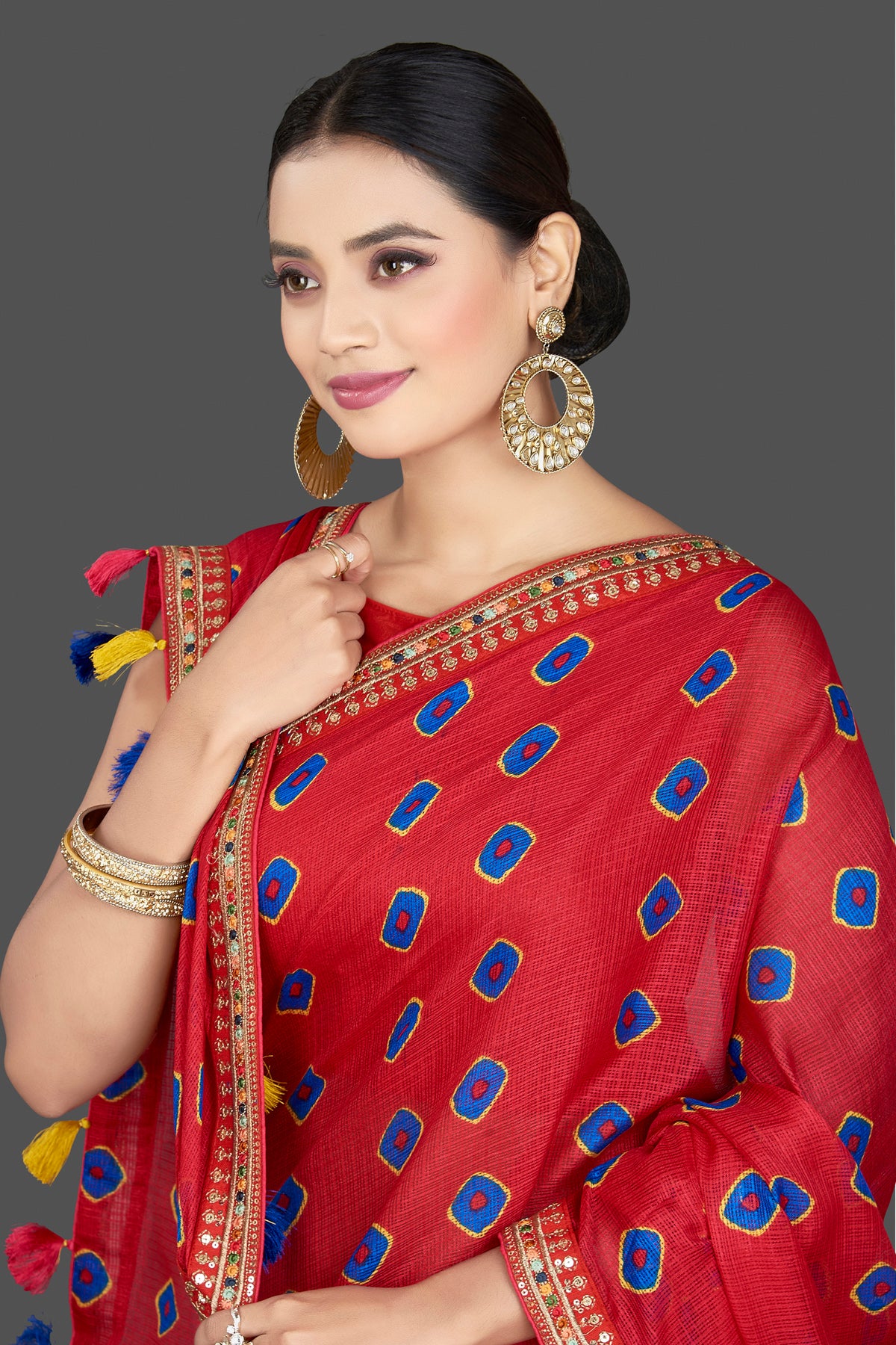 Shop stunning red Kota silk saree online in USA with lace border. Be the center of attraction on special occasion in beautiful designer sarees, handloom saris, Kota silk sarees, Banarasi saris, Kanchipuram silk saris from Pure Elegance Indian saree store in USA.-closeup