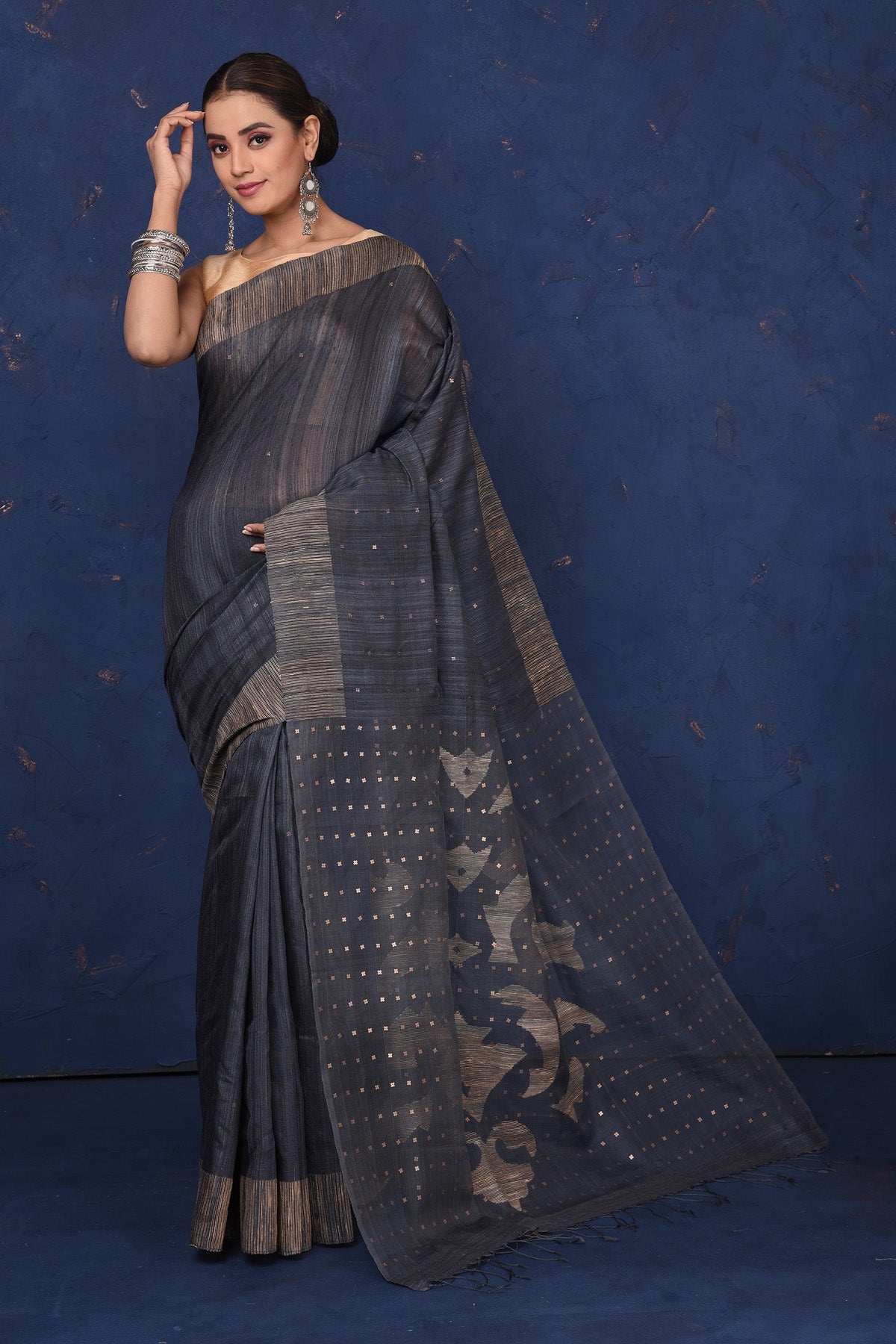 Buy beautiful dark grey embellished matka silk saree online in USA. Look elegant on festive occasions in exclusive silk sarees, matka sarees, handwoven sarees, embroidered sarees, designer sarees from Pure Elegance Indian saree store in USA.-full view