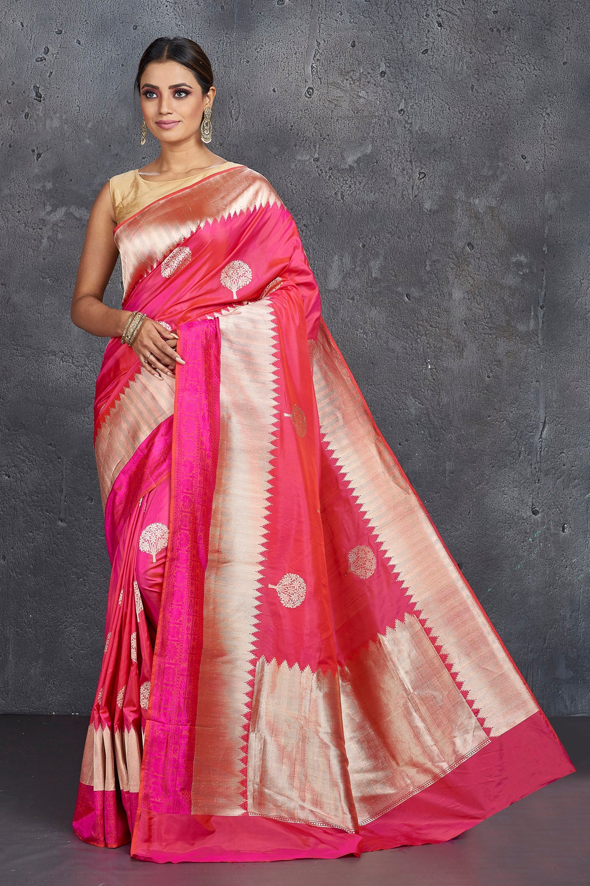 Buy stunning pink Katan silk sari online in USA with golden zari border. Keep your ethnic wardrobe up to date with latest designer sarees, pure silk sarees, handwoven sarees, tussar silk sarees, embroidered sarees from Pure Elegance Indian saree store in USA.-full view