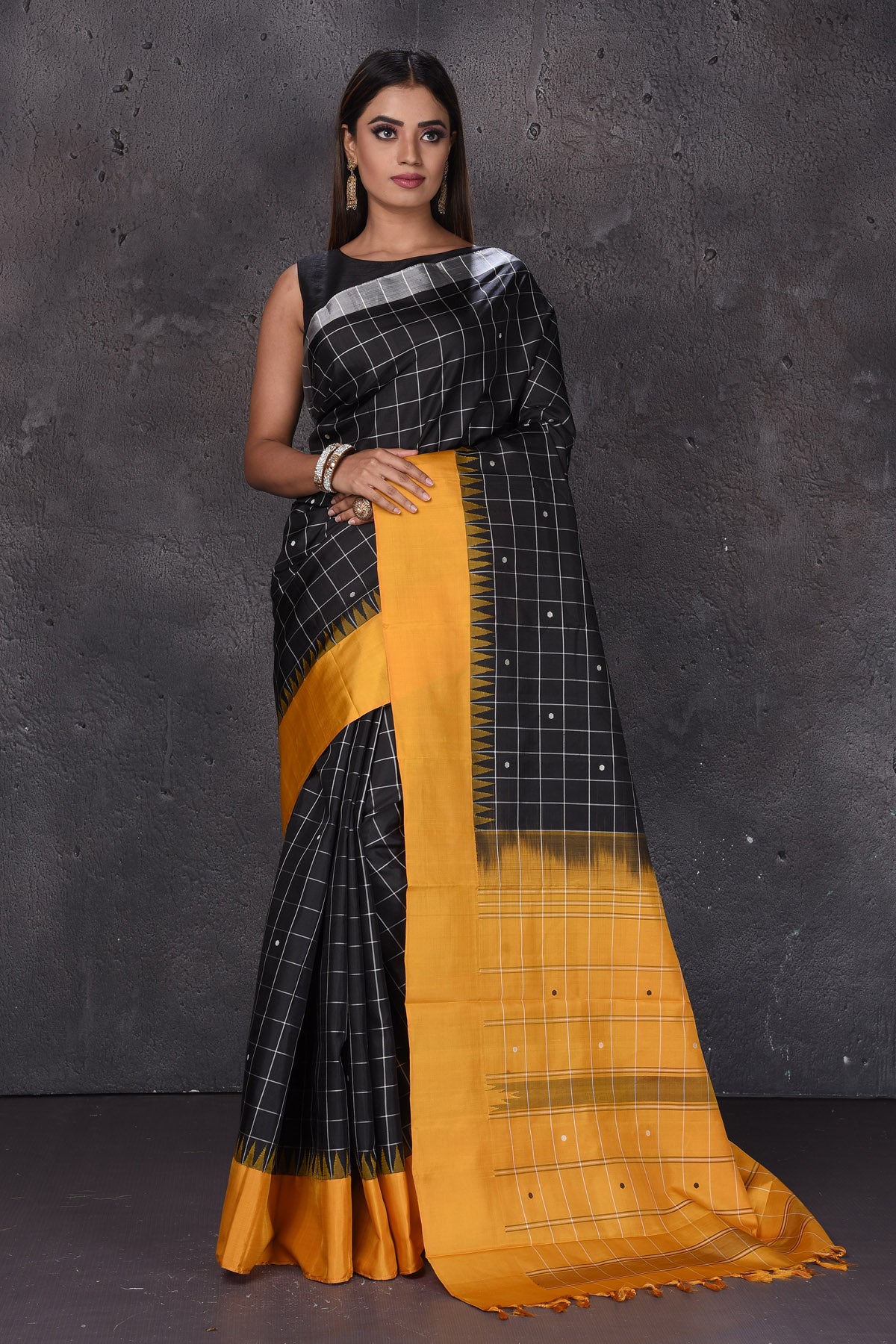 Checked Saree - Buy Elegant Checked Sarees Collection Online