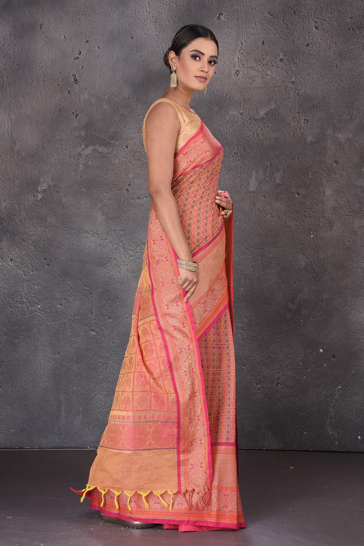 Buy beautiful pink Kanchipuram cotton saree online in USA with pink zari border. Flaunt your ethnic style on special occasions with latest designer sarees, pure silk sarees, handwoven sarees, Kanchipuram silk sarees, embroidered sarees, georgette sarees from Pure Elegance Indian saree store in USA.-side