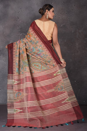 Buy beautiful dusty pink hand painted Kalamkari Gicha silk saree online in USA. Flaunt your ethnic style on special occasions with latest designer sarees, pure silk sarees, handwoven sarees, Kanchipuram silk sarees, embroidered sarees, georgette sarees, party sarees from Pure Elegance Indian saree store in USA.-back