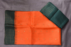 Buy gorgeous orange Gadhwal silk saree online in USA with green border and zari pallu. Enrich your ethnic wardrobe with traditional Indian sarees, designer sarees. embroidered sarees, pure silk sarees, handwoven sarees, Kanchipuram sarees, Banarasi saris from Pure Elegance Indian saree store in USA.-blouse