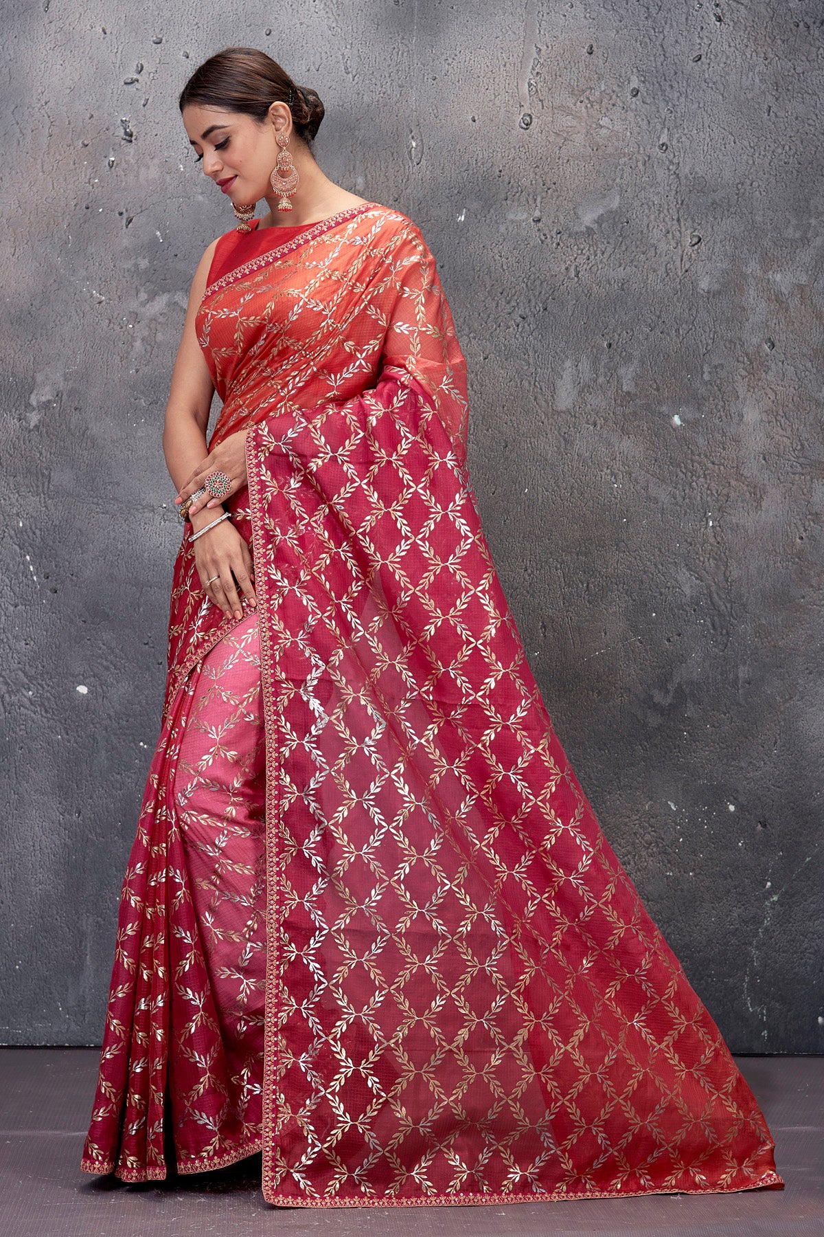 Shop stunning ombre pink foil stamp Kota saree online in USA. Keep your ethnic wardrobe up to date with latest designer saris, pure silk sarees, handwoven sarees, tussar silk sarees, embroidered saris from Pure Elegance Indian saree store in USA.-pallu