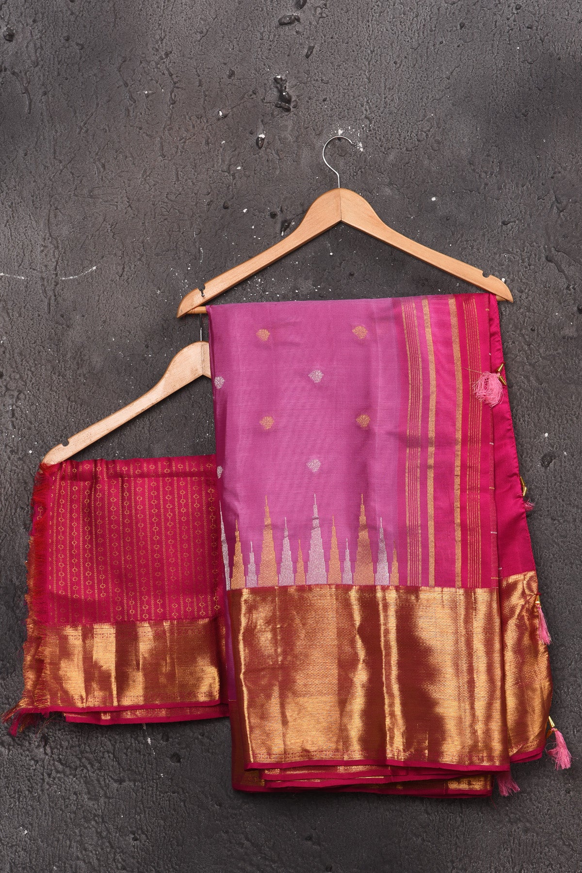Buy stunning pink handloom Kanjivaram saree online in USA with golden zari border. Keep your ethnic wardrobe up to date with latest designer sarees, pure silk sarees, handwoven sarees, tussar silk sarees, embroidered sarees, chiffon saris from Pure Elegance Indian saree store in USA.-blouse