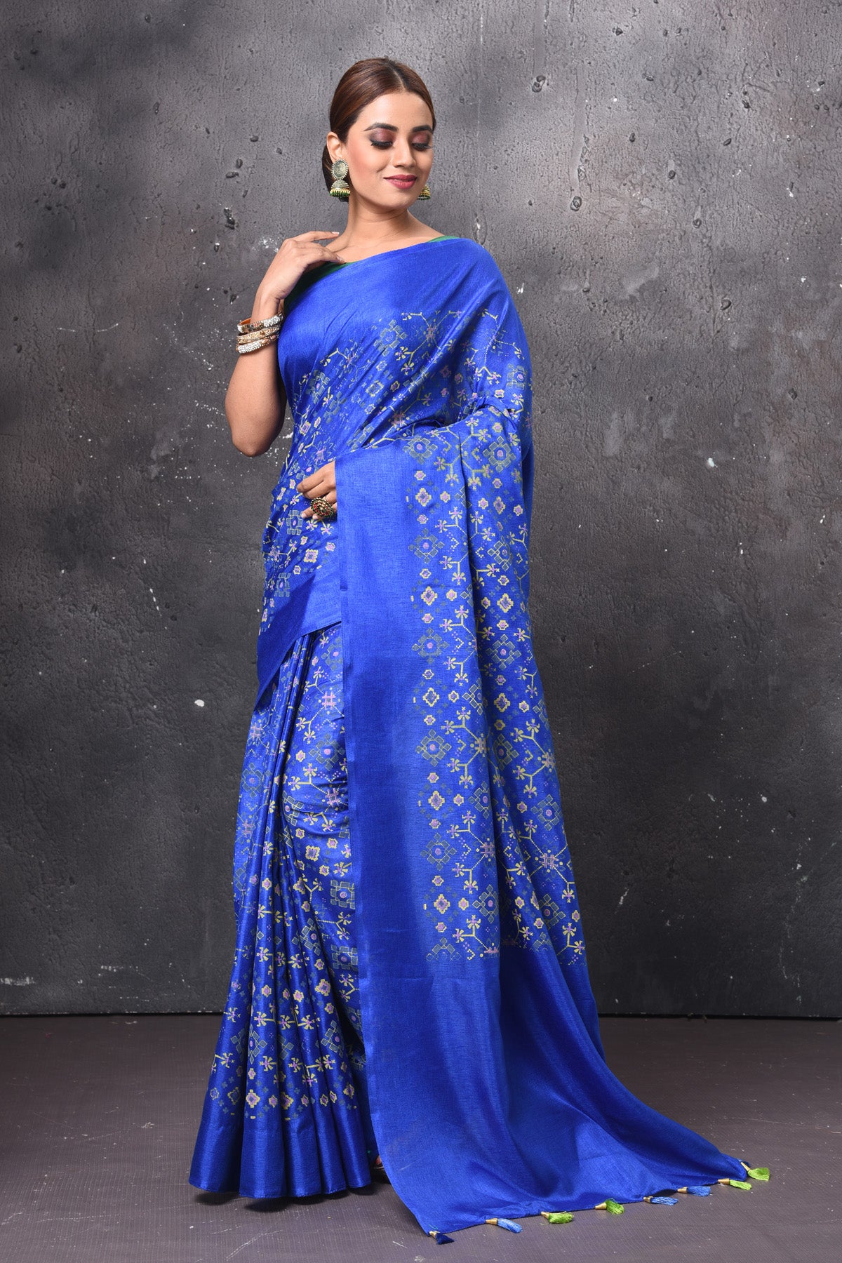Shop stunning royal blue printed Patola saree online in USA. Keep your ethnic wardrobe up to date with latest designer sarees, pure silk sarees, handwoven sarees, tussar silk sarees, embroidered sarees, chiffon saris from Pure Elegance Indian saree store in USA.-full view\
