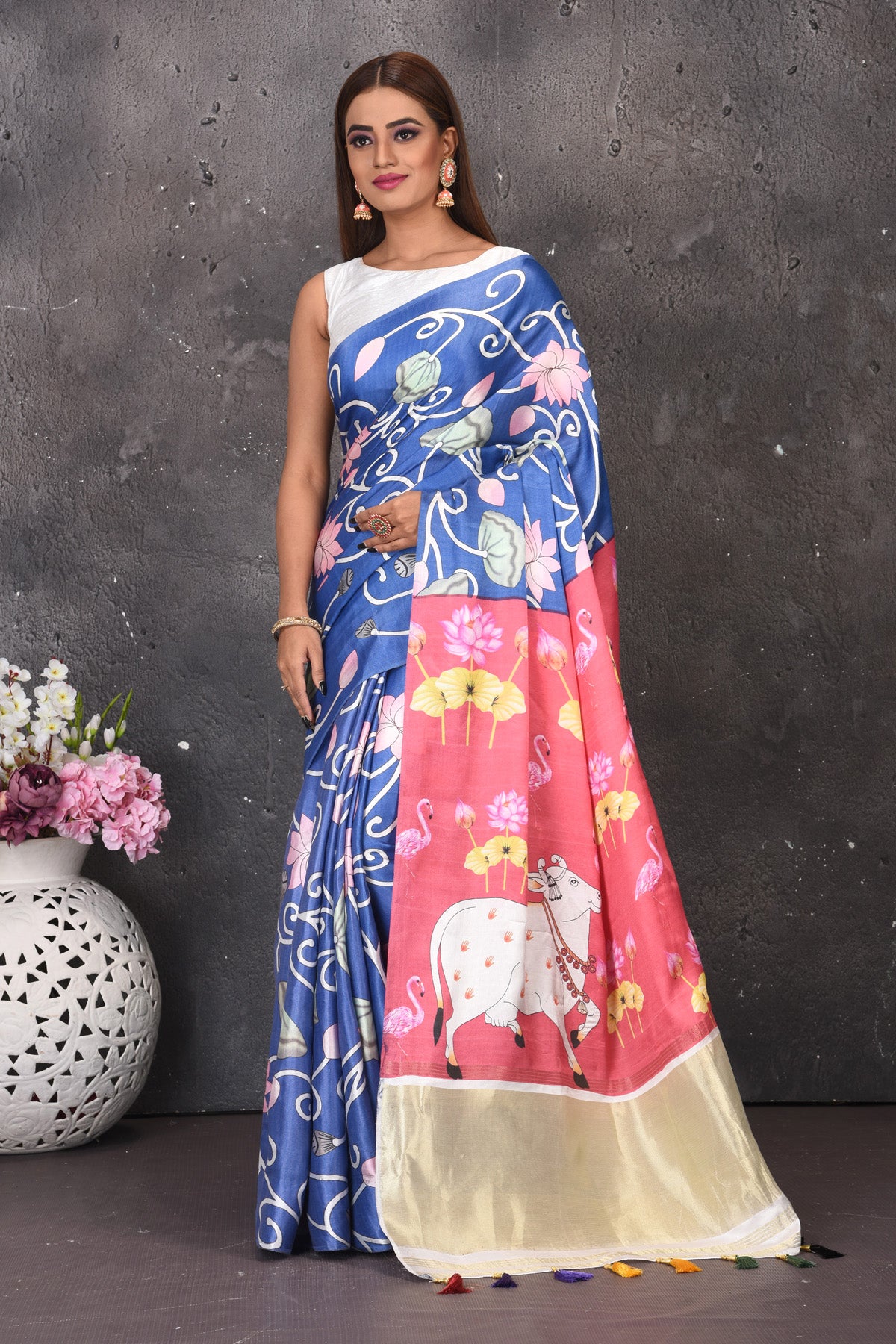 Buy stunning blue digital print Gajji silk saree online in USA with pink printed pallu. Look elegant on festive occasions in beautiful designer sarees, pure silk sarees, Kanchipuram silk sarees, handloom sarees from Pure Elegance Indian fashion store in USA.-full view