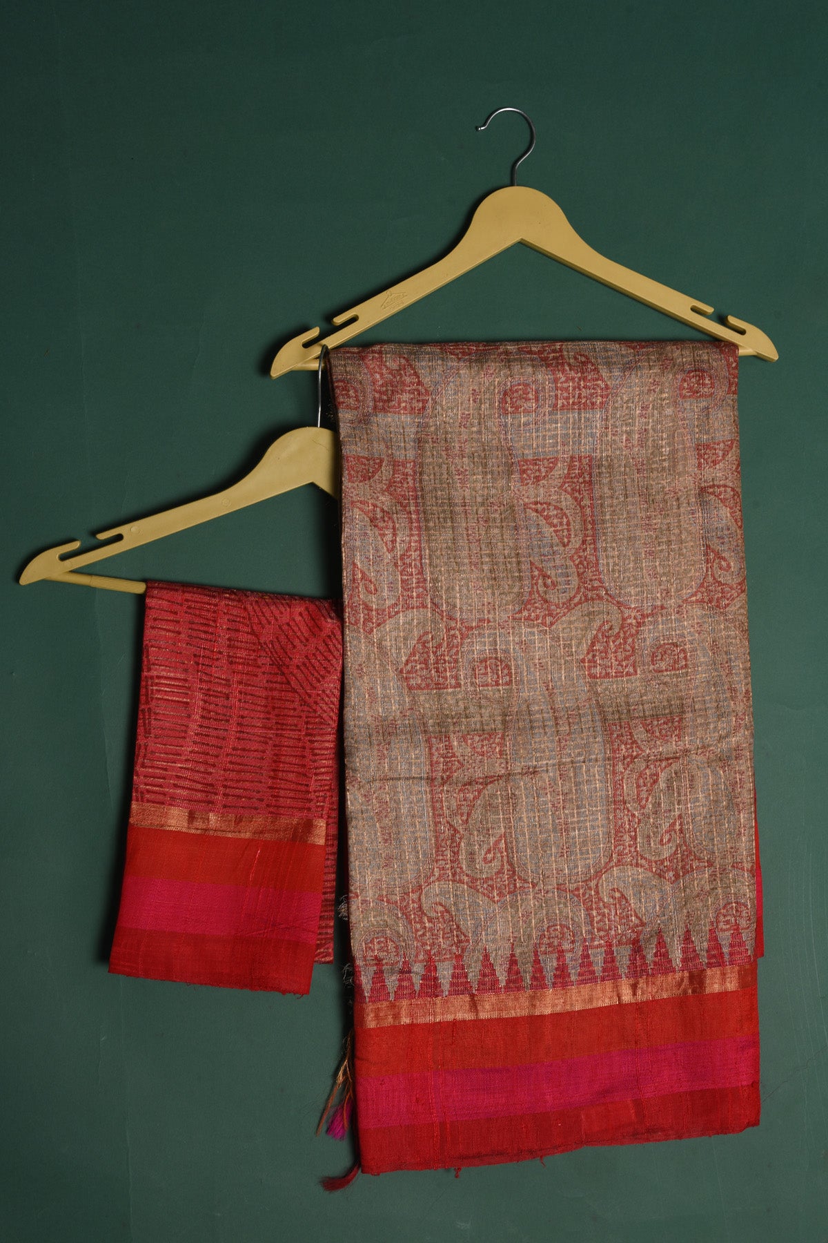 90N022 Beige Printed Vidharba Tussar Sari with Zari Pallu