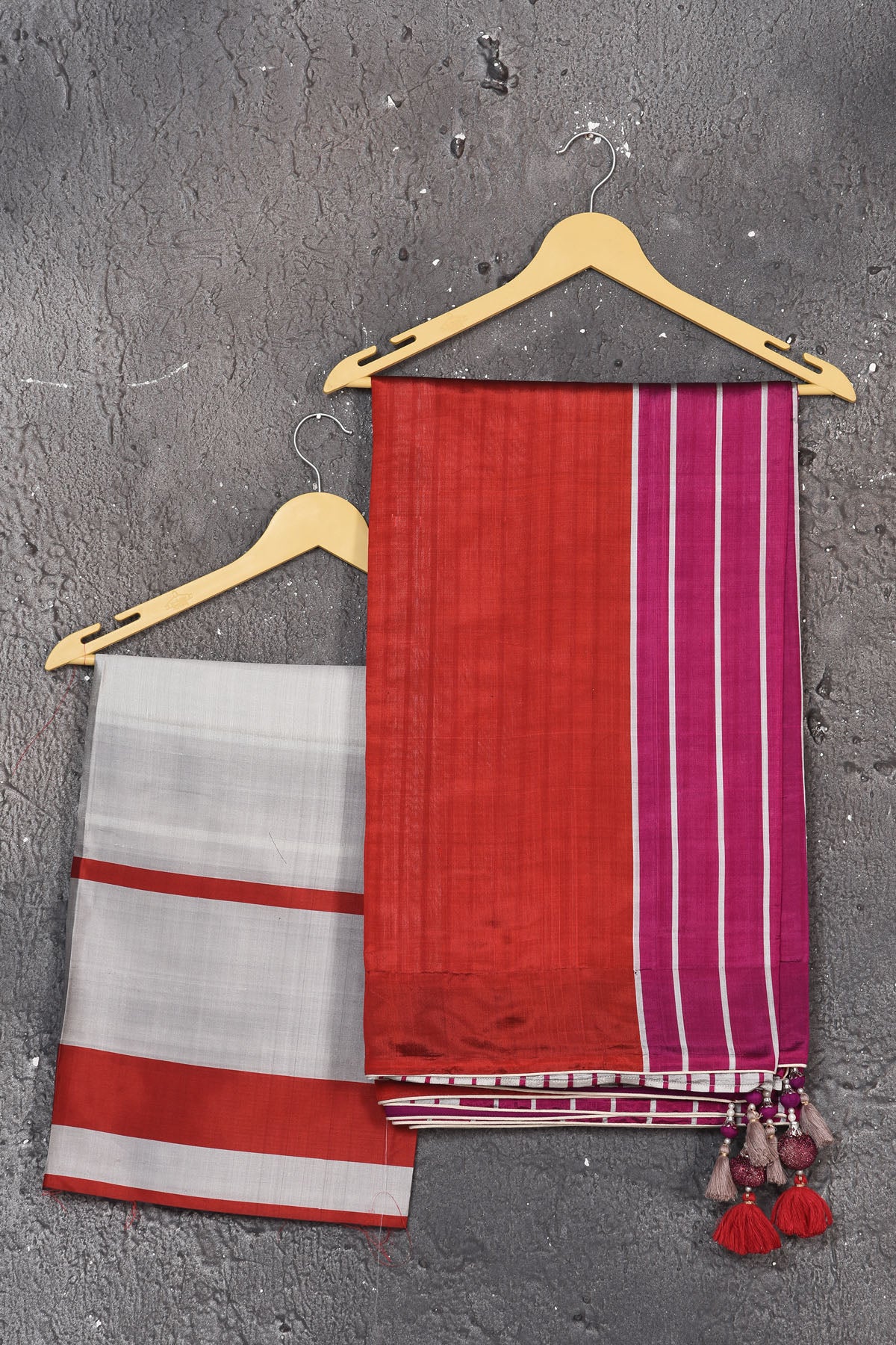 Shop stunning magenta and grey matka silk sari online in USA. Keep your ethnic wardrobe up to date with latest designer sarees, pure silk sarees, Kanchipuram silk sarees, handwoven saris, tussar silk sarees, embroidered saris from Pure Elegance Indian saree store in USA.-blouse