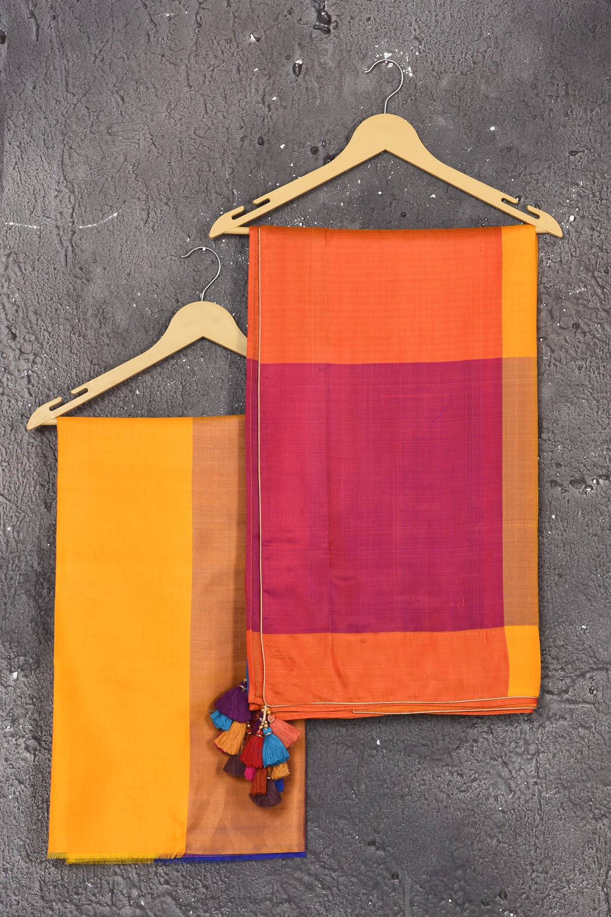 Shop beautiful magenta and orange matka silk saree online in USA with multicolor pallu. Keep your ethnic wardrobe up to date with latest designer sarees, pure silk sarees, Kanchipuram silk sarees, handwoven saris, tussar silk sarees, embroidered saris from Pure Elegance Indian saree store in USA.-blouse