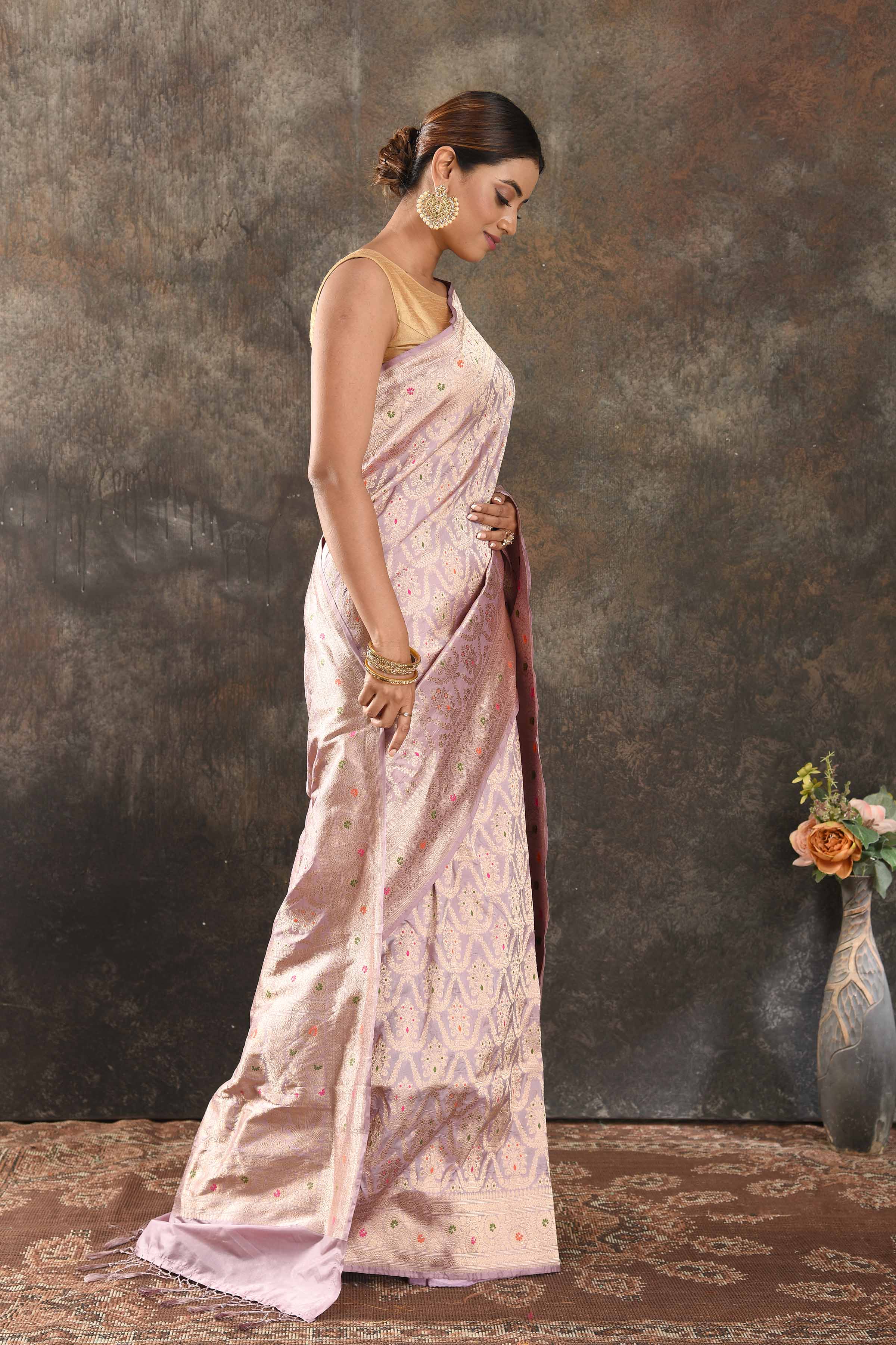 Buy lilac Katan silk Banarasi saree online in USA with zari work. Be vision of elegance on special occasions in exquisite designer sarees, handwoven sarees, georgette sarees, embroidered sarees, Banarasi saree, pure silk saris, tussar sarees from Pure Elegance Indian saree store in USA.-side