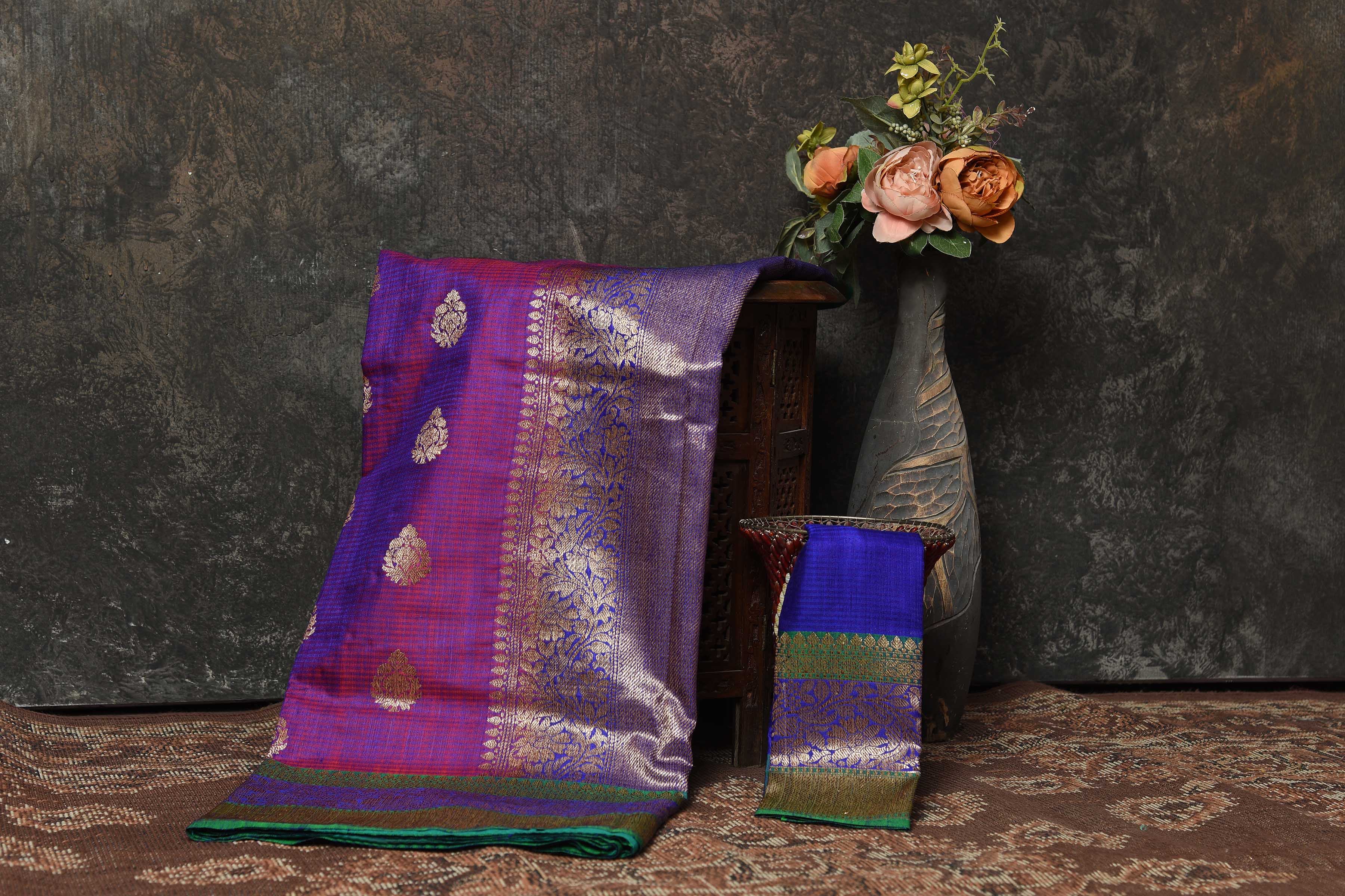 Buy beautiful pinkish purple Banarasi saree online in USA with green zari border. Look royal at weddings and festive occasions in exquisite Banarasi sarees, handwoven sarees, tussar silk sarees, Bollywood sarees, partywear sarees from Pure Elegance Indian saree store in USA.-blouse