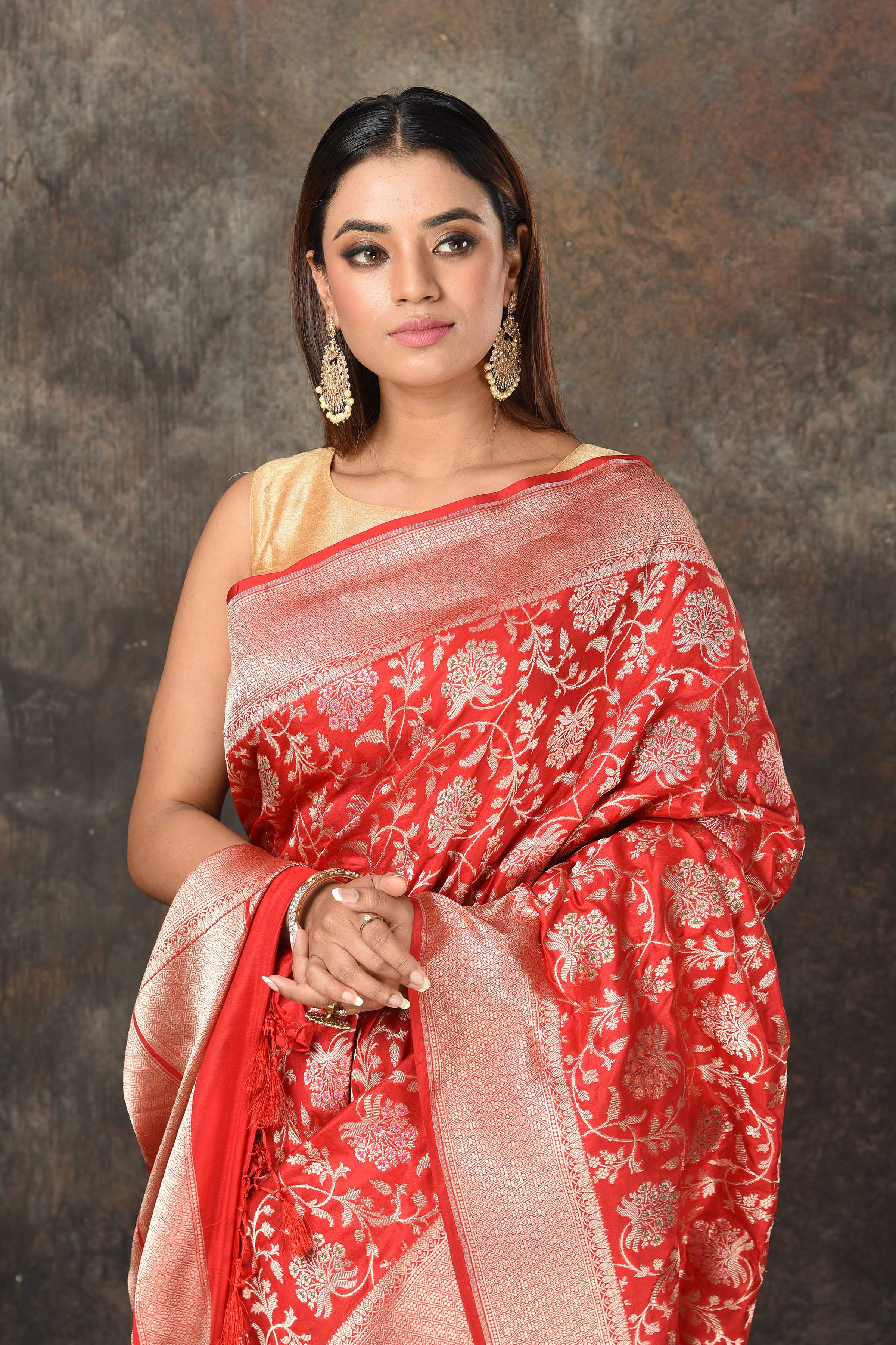Shopzters - Look dazzling in this banarasi saree paired... | Facebook