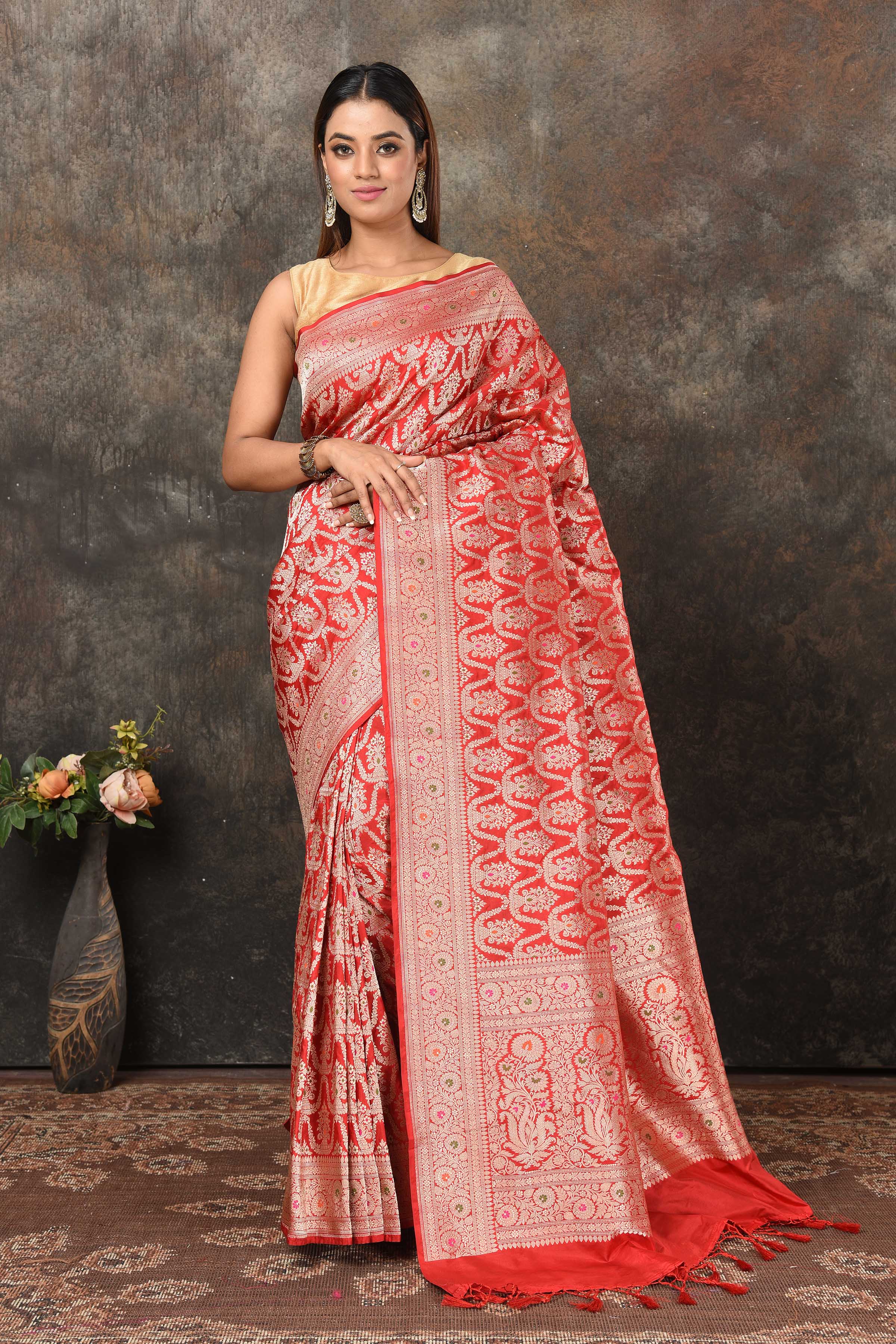 Buy stunning pink Banarasi sari online in USA with heavy minakari zari jaal. Look royal at weddings and festive occasions in exquisite Banarasi saris, handwoven sarees, tussar silk sarees, Bollywood sarees, partywear sarees from Pure Elegance Indian saree store in USA.-full view