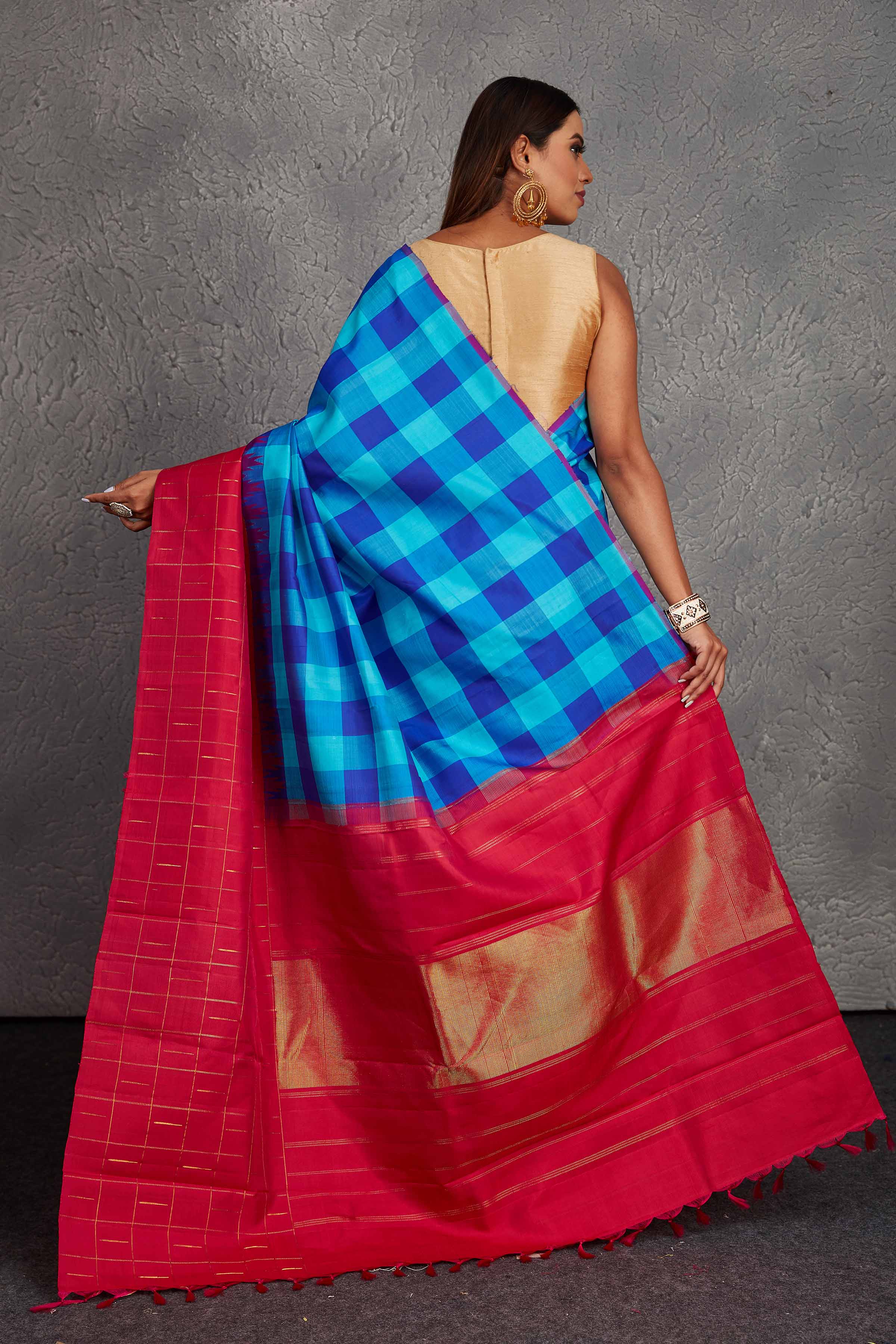 Buy beautiful blue checker Kanjivaram silk sari online in USA with pink border. Get festive ready in beautiful Kanchipuram silk saris, pure silk sarees, soft silk sarees, tussar silk saris, handwoven sarees, chanderi silk sarees from Pure Elegance Indian fashion store in USA.-back