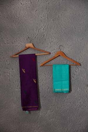 Buy beautiful purple borderless Kanchirpuram silk sari online in USA with sea green pallu. Get festive ready in beautiful Kanchipuram silk saris, pure silk sarees, soft silk sarees, tussar silk saris, handwoven sarees, chanderi silk sarees from Pure Elegance Indian fashion store in USA.-blouse