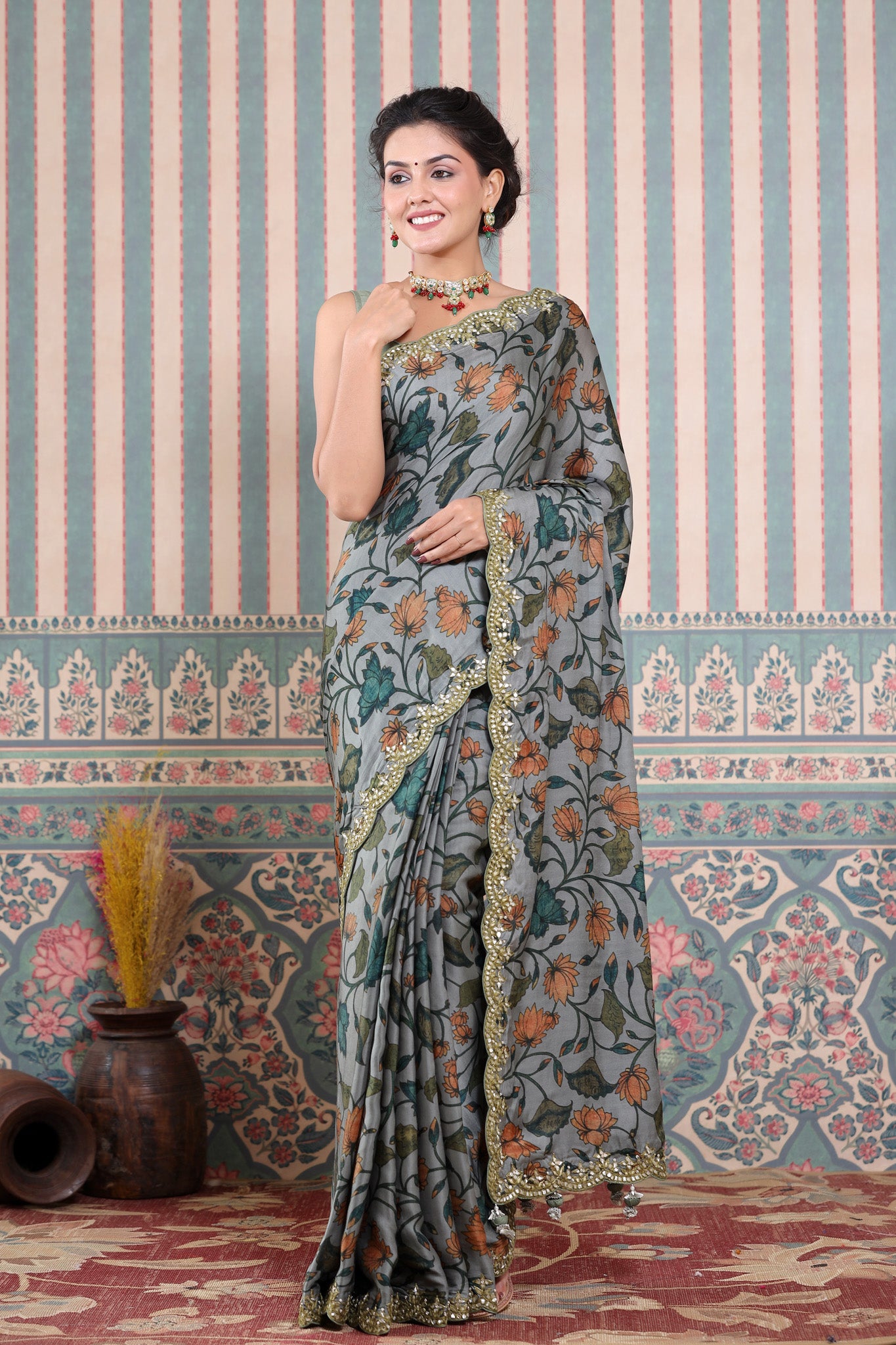 Buy grey printed Mulbery silk sari online in USA with scalloped border. Make a fashion statement at weddings with stunning designer sarees, embroidered sarees with blouse, wedding sarees, handloom sarees from Pure Elegance Indian fashion store in USA.-front