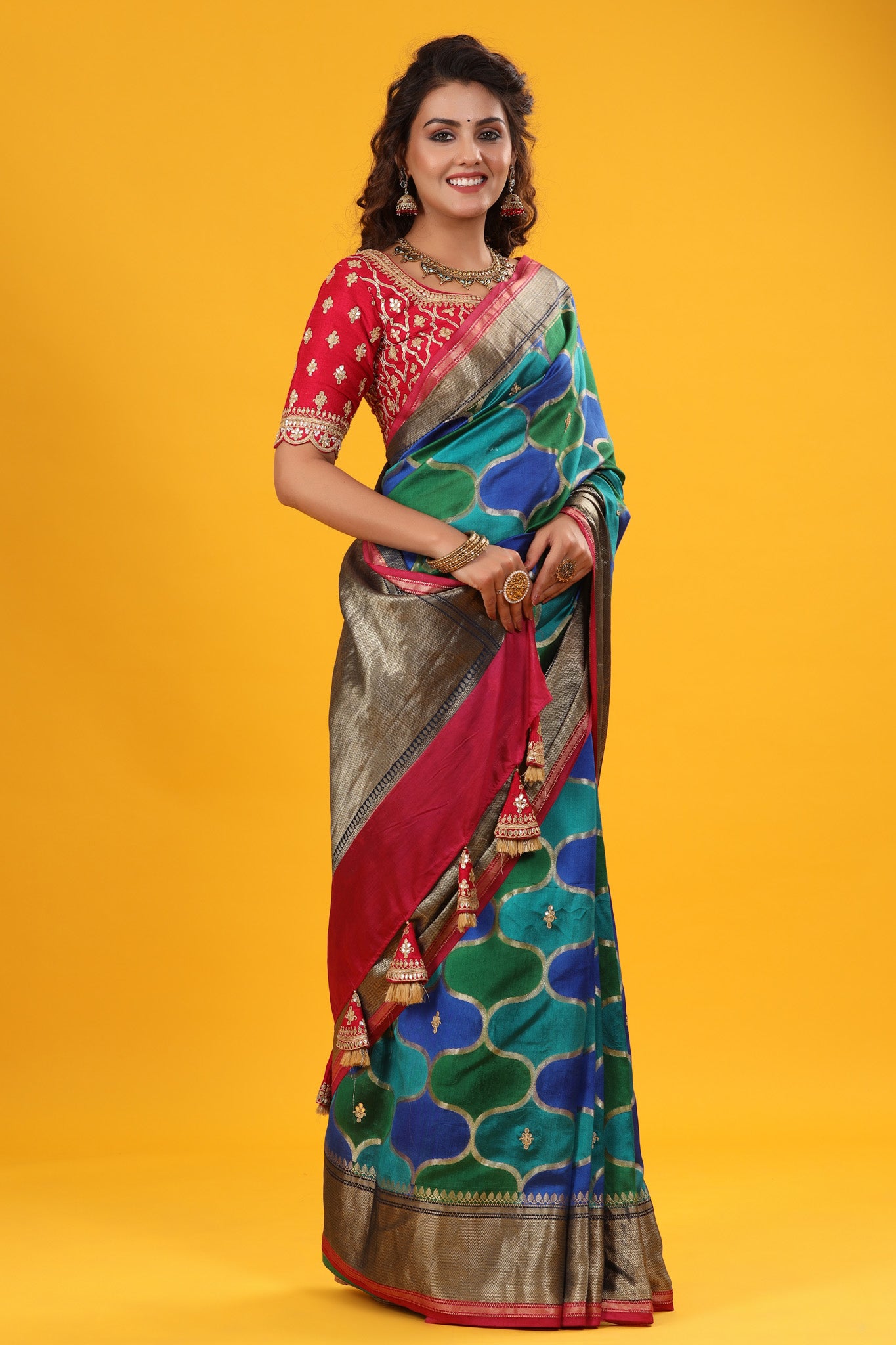 Buy green and blue Banarasi silk sari online in USA with zari border. Make a fashion statement at weddings with stunning designer sarees, embroidered sarees with blouse, wedding sarees, handloom sarees from Pure Elegance Indian fashion store in USA.-side