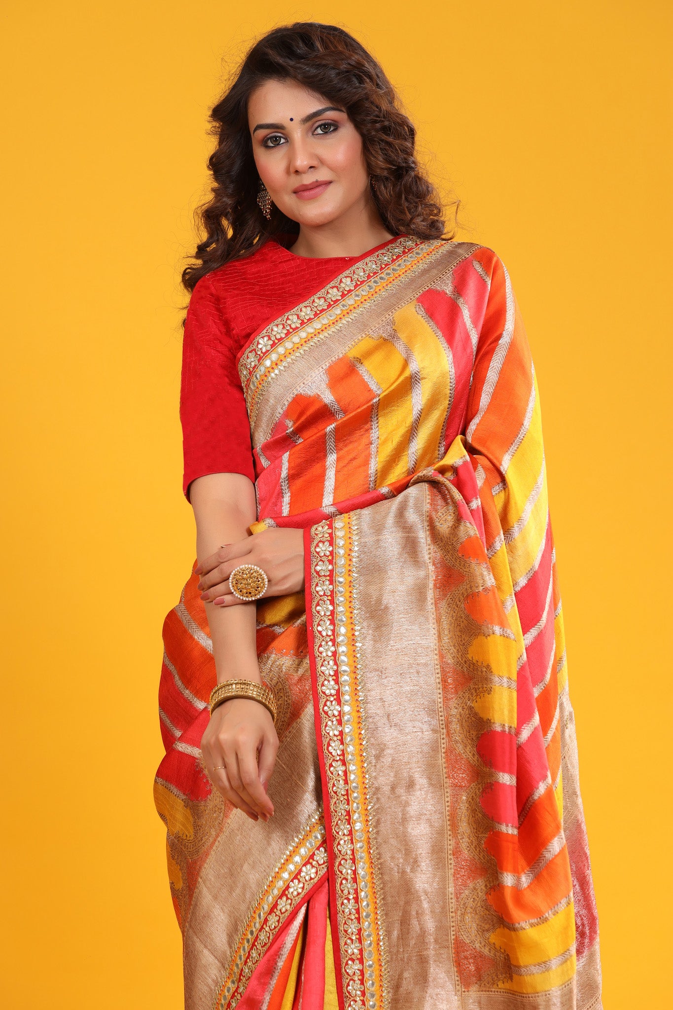 Buy beautiful multicolor Banarasi silk sari online in USA with embroidered zari border. Make a fashion statement at weddings with stunning designer sarees, embroidered sarees with blouse, wedding sarees, handloom sarees from Pure Elegance Indian fashion store in USA.-closeup