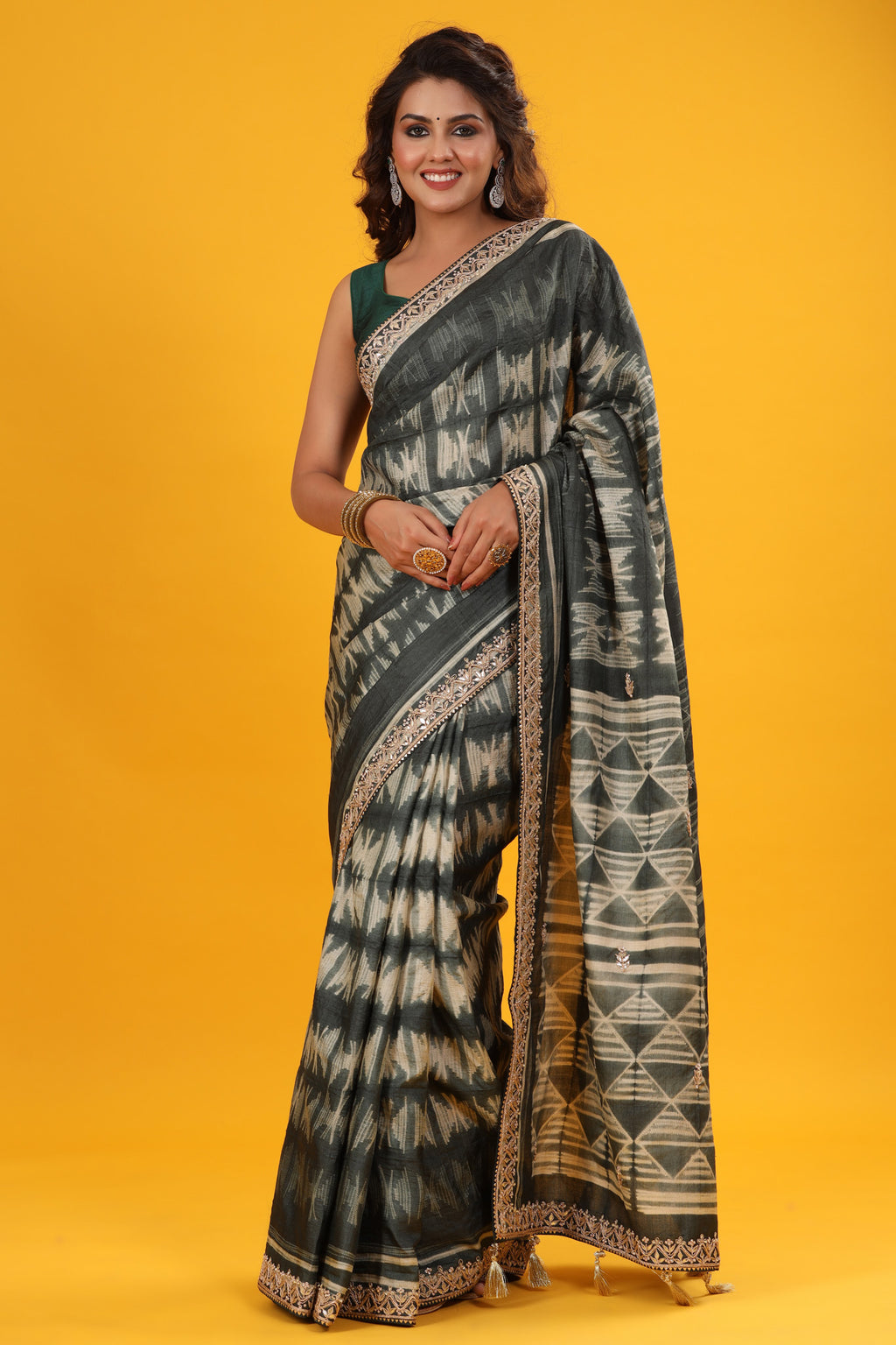 Buy grey printed tussar silk sari online in USA with embroidered border. Make a fashion statement at weddings with stunning designer sarees, embroidered sarees with blouse, wedding sarees, handloom sarees from Pure Elegance Indian fashion store in USA.-full view