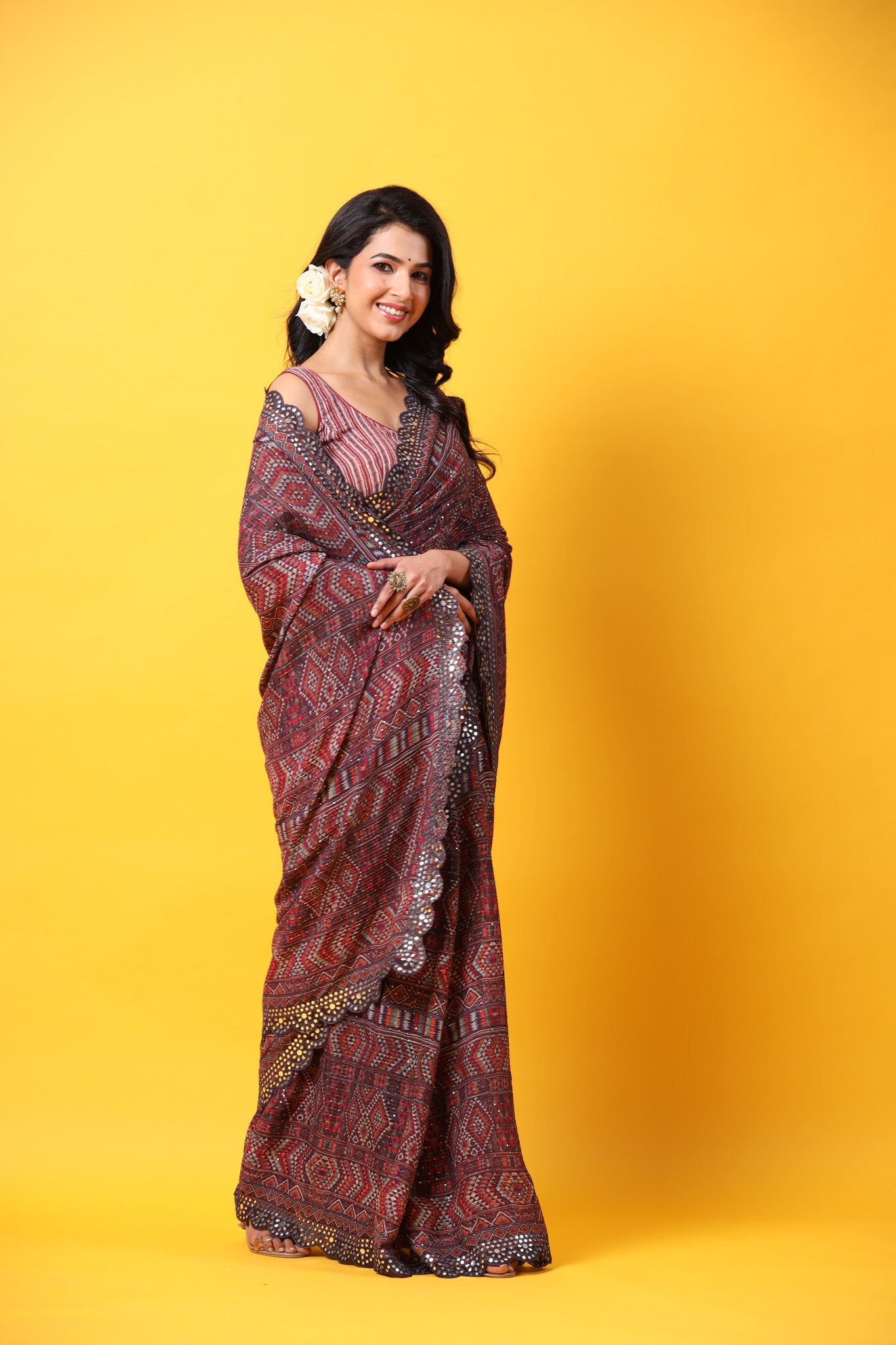 Buy multicolor printed georgette saree online in USA with scalloped border. Make a fashion statement at weddings with stunning designer sarees, embroidered sarees with blouse, wedding sarees, handloom sarees from Pure Elegance Indian fashion store in USA.-side