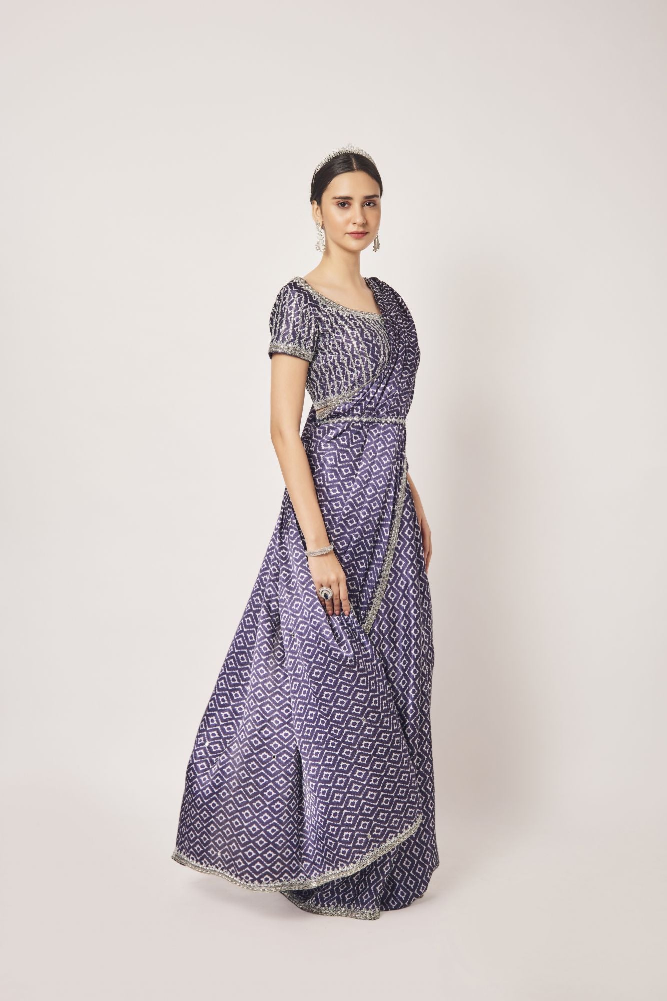 Shop blue printed belted organza saree online in USA with saree blouse. Make a fashion statement on festive occasions and weddings with designer sarees, designer suits, Indian dresses, Anarkali suits, palazzo suits, designer gowns, sharara suits, embroidered sarees from Pure Elegance Indian fashion store in USA.-right