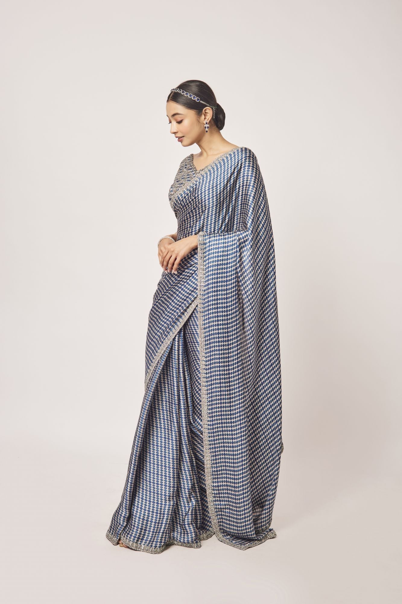 Shop beautiful blue and beige printed embroidered satin saree online in USA with saree blouse. Make a fashion statement on festive occasions and weddings with designer sarees, designer suits, Indian dresses, Anarkali suits, palazzo suits, designer gowns, sharara suits, embroidered sarees from Pure Elegance Indian fashion store in USA.-pallu