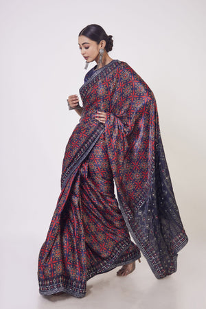 Shop beautiful blue and red printed bead work handloom saree online in USA with saree blouse. Make a fashion statement on festive occasions and weddings with designer sarees, designer suits, Indian dresses, Anarkali suits, palazzo suits, designer gowns, sharara suits, embroidered sarees from Pure Elegance Indian fashion store in USA.-pallu