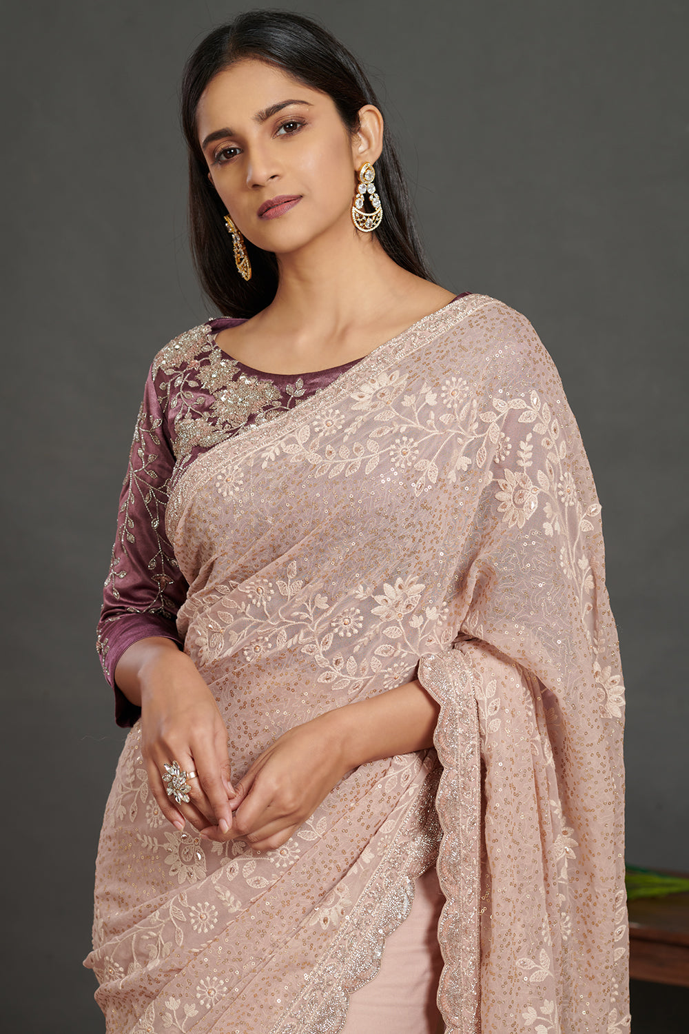 Buy dusty pink chikankari sari online in USA with velvet saree blouse. Make a fashion statement on festive occasions and weddings with designer sarees, designer suits, Indian dresses, Anarkali suits, palazzo suits, designer gowns, sharara suits, embroidered sarees from Pure Elegance Indian fashion store in USA.-closeup