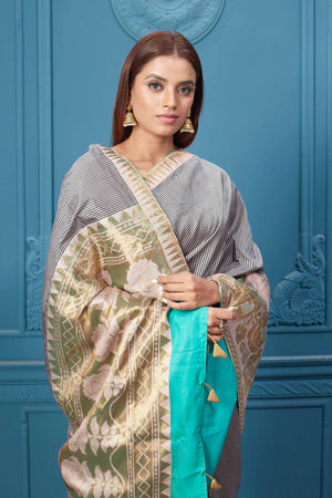 Buy beautiful white and black check Gadhwal silk saree online in USA with golden border. Look your best on festive occasions in latest designer sarees, pure silk saris, Kanchipuram silk sarees, handwoven sarees, tussar silk sarees, embroidered saris from Pure Elegance Indian clothing store in USA.-closeup