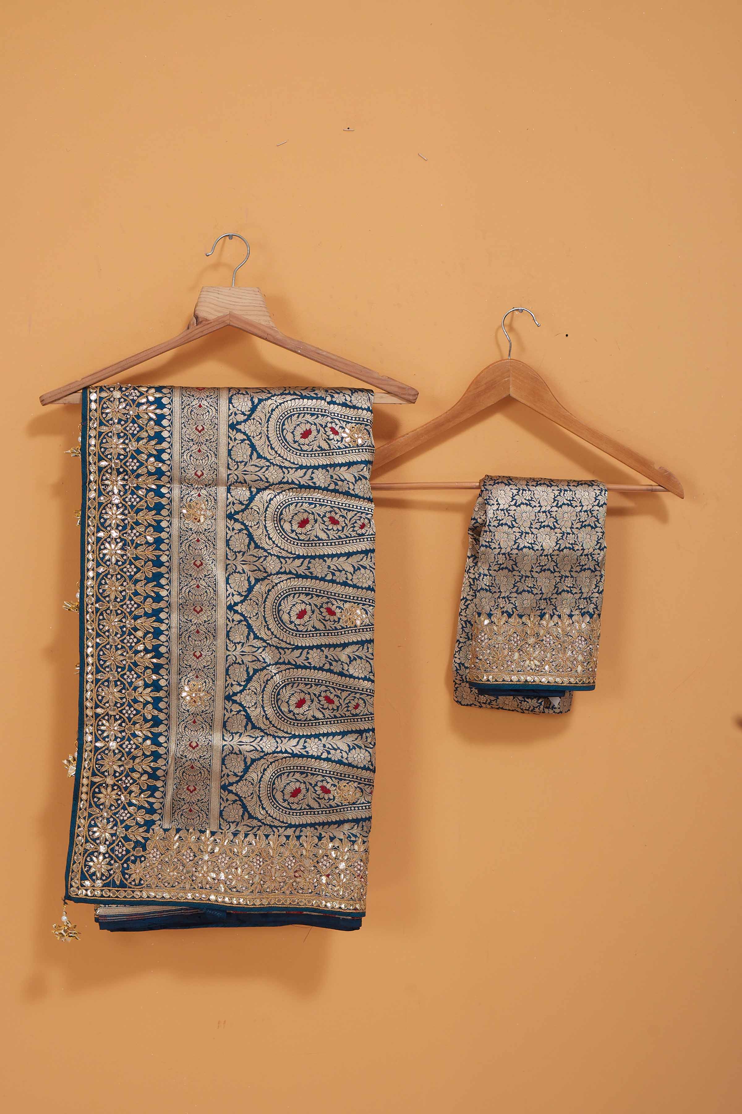 Buy sea blue Banarasi silk sari online in USA with zari minakari work. Look royal at weddings and festive occasions in exquisite designer sarees, handwoven sarees, pure silk saris, Banarasi sarees, Kanchipuram silk sarees from Pure Elegance Indian saree store in USA. -blouse