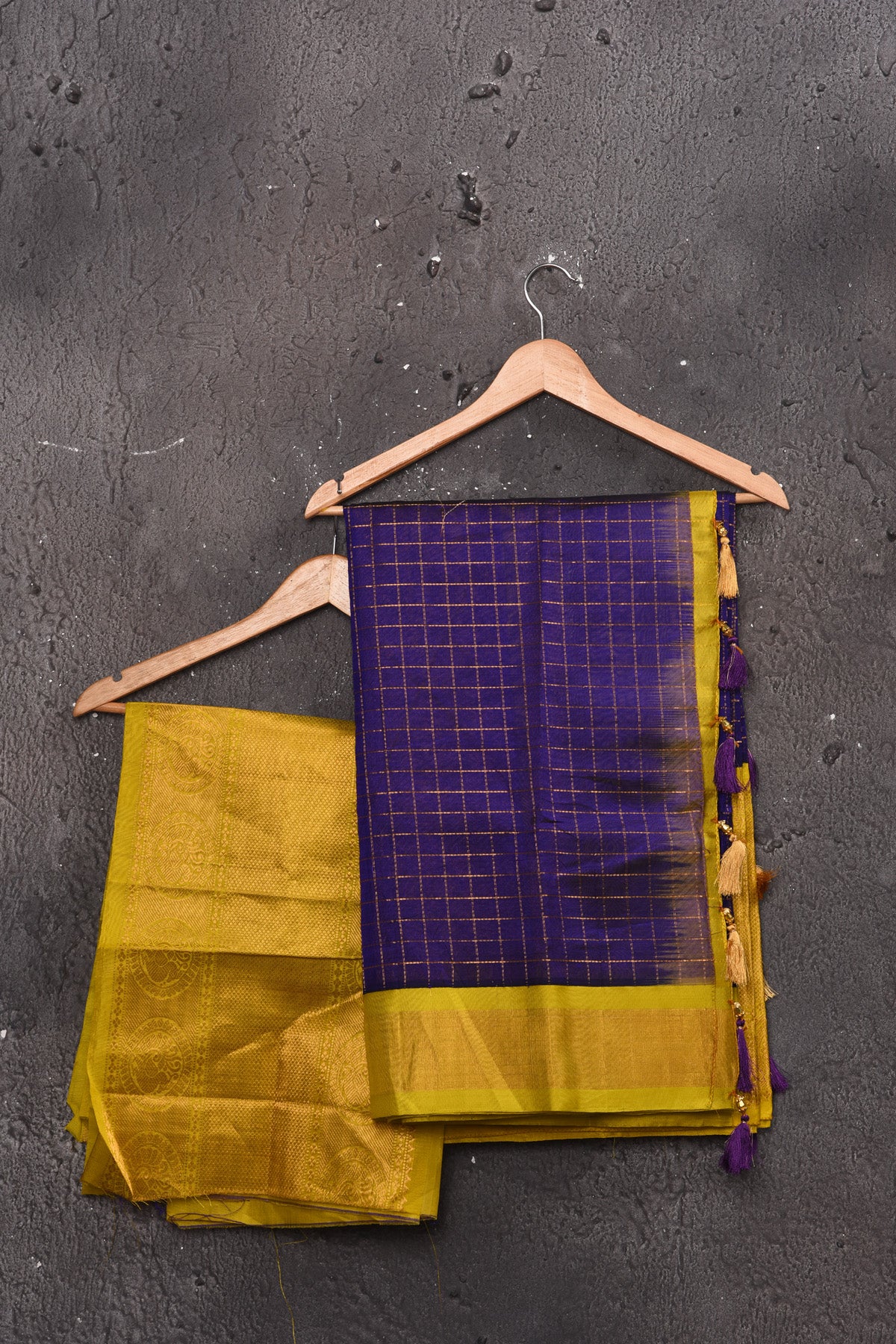 Buy stunning purple zari work Kanjeevaram silk sari online in USA with yellow zari border. Look elegant on festive occasions in beautiful designer sarees, pure silk sarees, Kanchipuram silk sarees, handloom sarees from Pure Elegance Indian fashion store in USA.-blouse