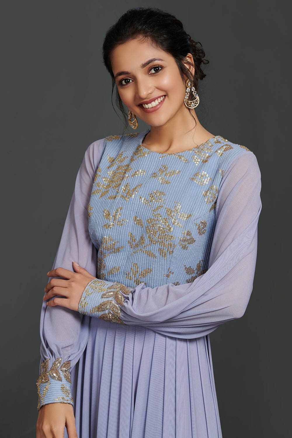 Buy stunning lavender balloon sleeves designer gown online in USA. Make a fashion statement on festive occasions and weddings with palazzo suits, sharara suits, partywear dresses, salwar suits, designer gowns from Pure Elegance Indian fashion store in USA.-closeup
