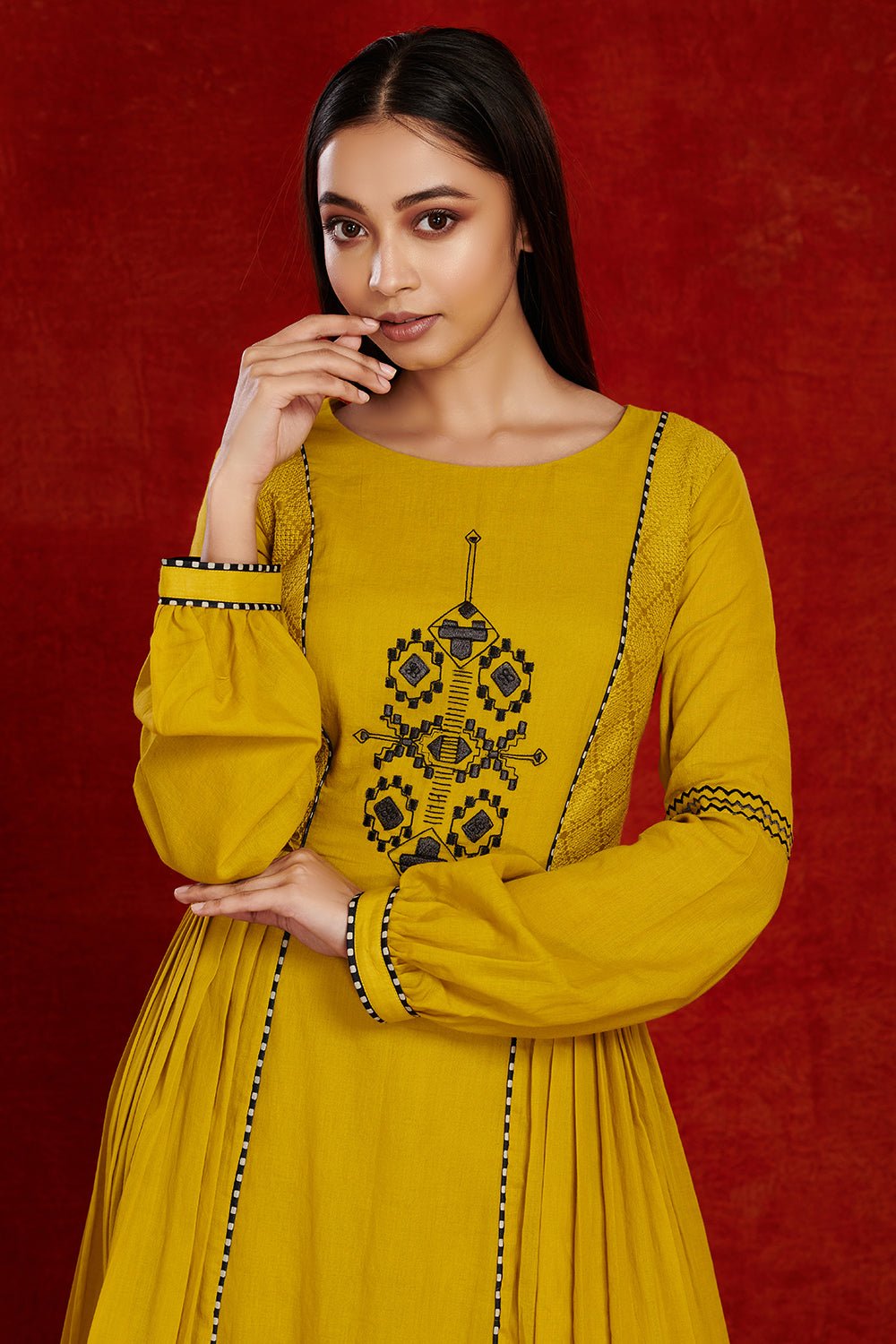 Shop stunning mustard side pleated cotton midi dress online in USA. Make a fashion statement on festive occasions and weddings with palazzo suits, sharara suits, partywear dresses, salwar suits from Pure Elegance Indian fashion store in USA.-closeup