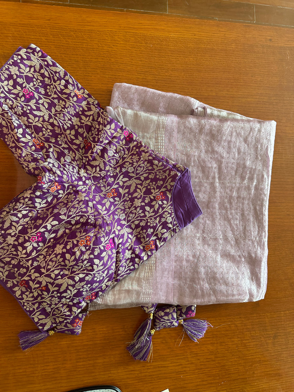 90J101B tissue silk sari with blouse
