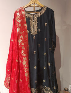 30Z047AA-RO Silk Kurta Set