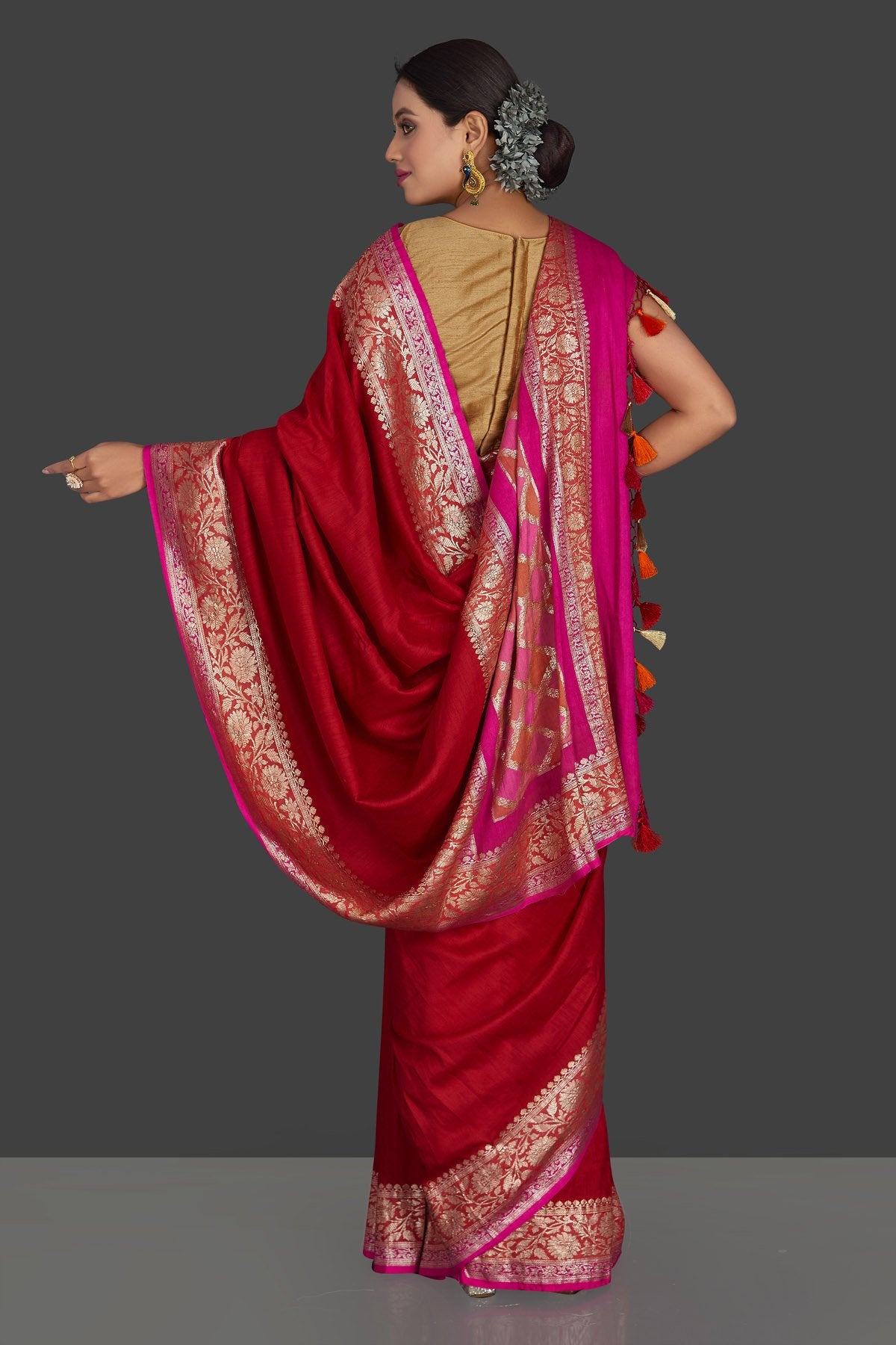 Shop beautiful red muga Banarasi saree online in USA with floral zari border. Keep it elegant with Muga silk sarees, Banarasi silk sarees, handwoven sarees from Pure Elegance Indian fashion boutique in USA. We bring a especially curated collection of ethnic sarees for Indian women in USA under one roof!-back